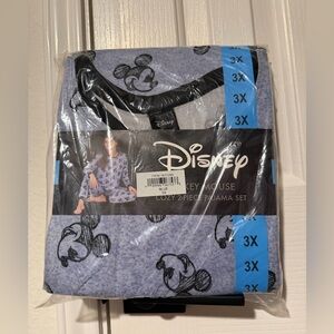 NWT Disney Mickey Mouse pajama set